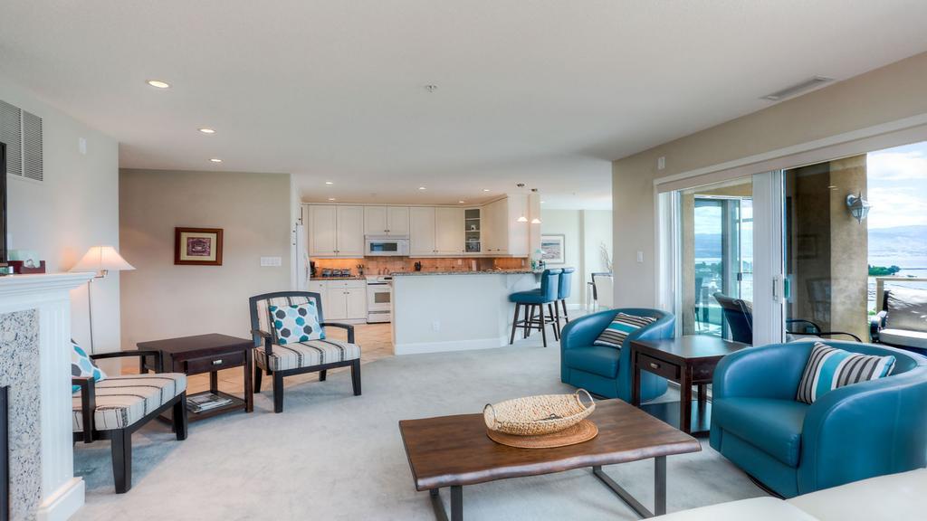 Sunset Waterfront Resort By Kelownacondorentals Extérieur photo