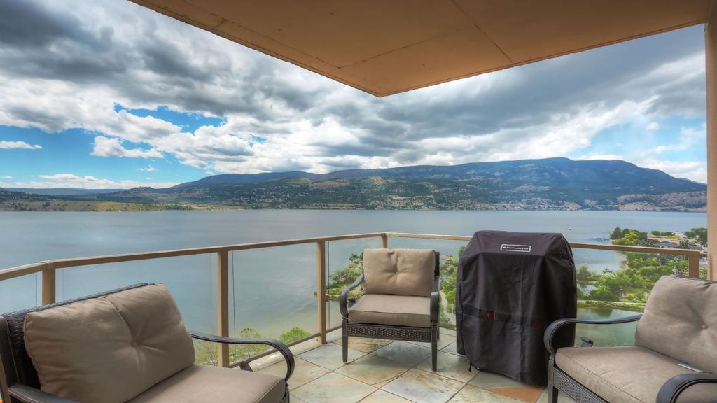 Sunset Waterfront Resort By Kelownacondorentals Extérieur photo