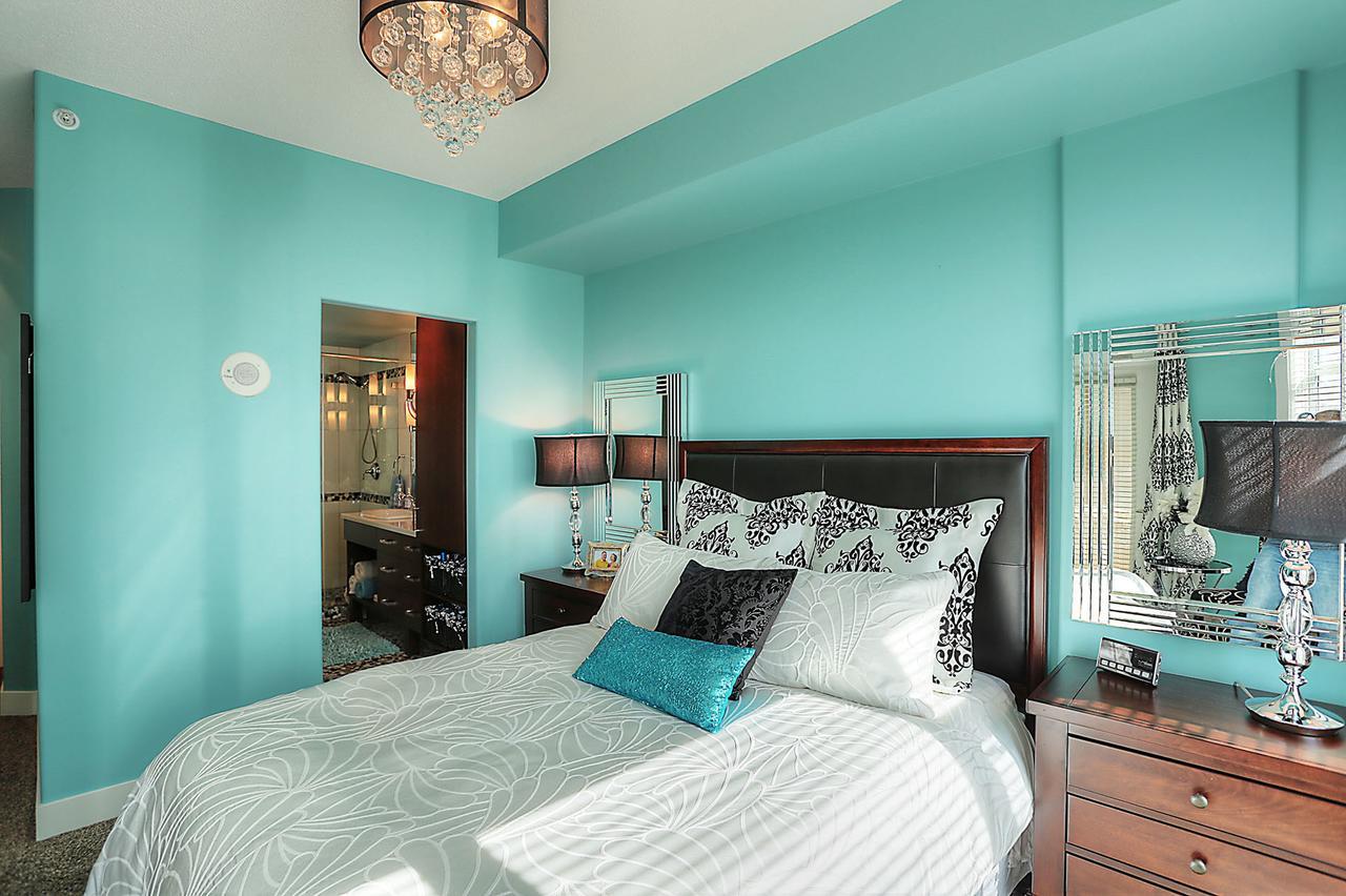 Sunset Waterfront Resort By Kelownacondorentals Extérieur photo