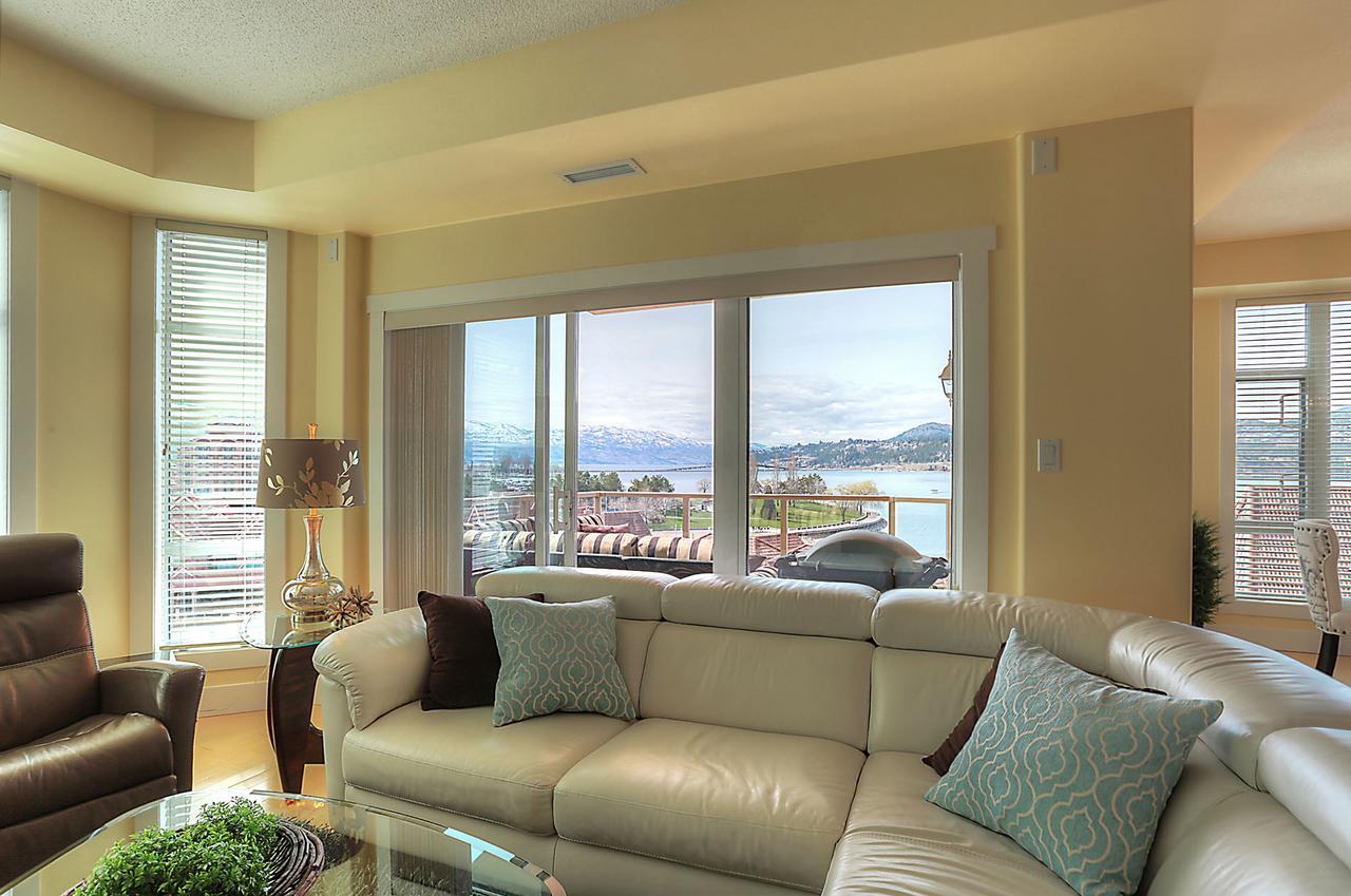 Sunset Waterfront Resort By Kelownacondorentals Extérieur photo