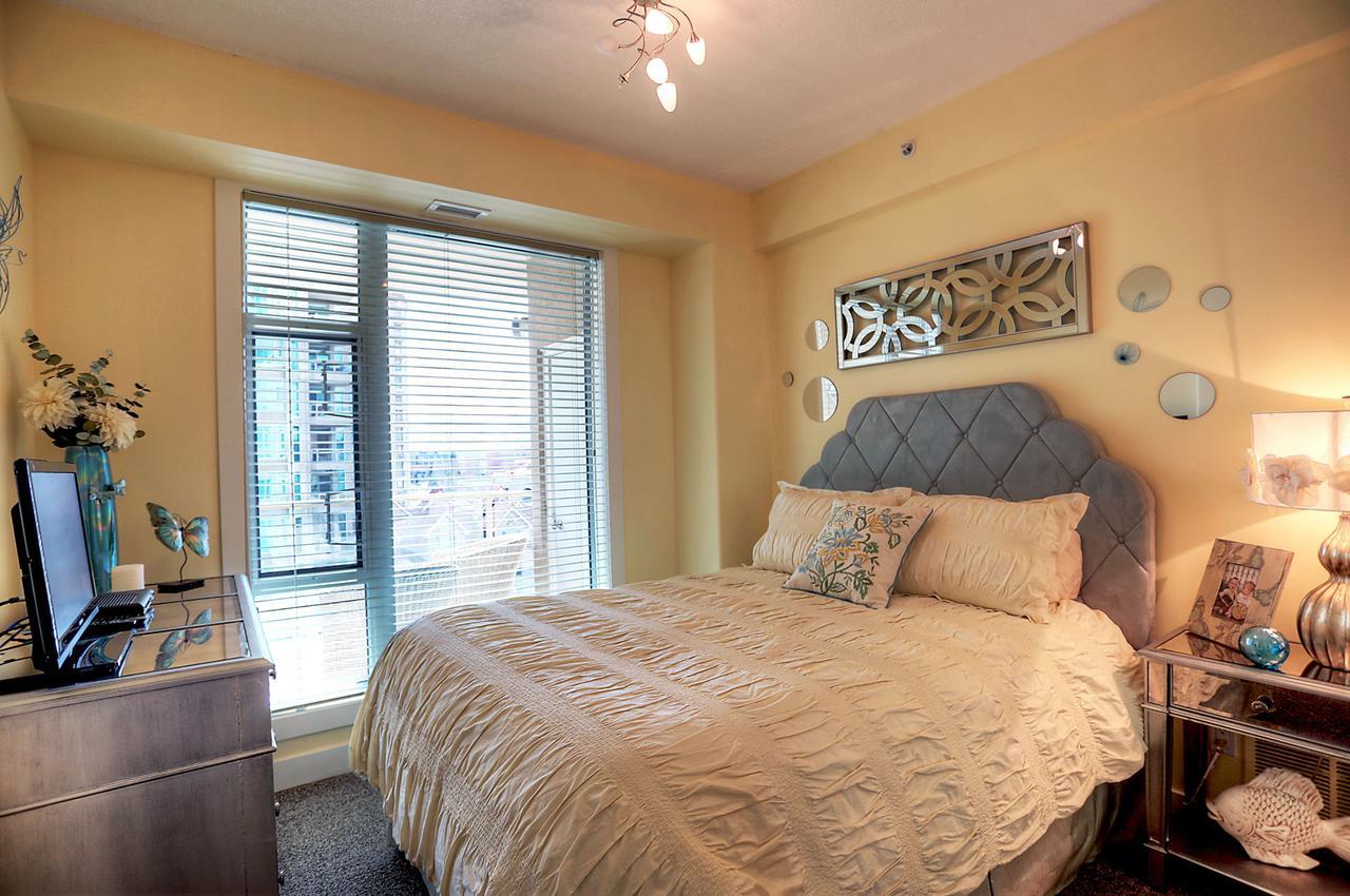 Sunset Waterfront Resort By Kelownacondorentals Extérieur photo