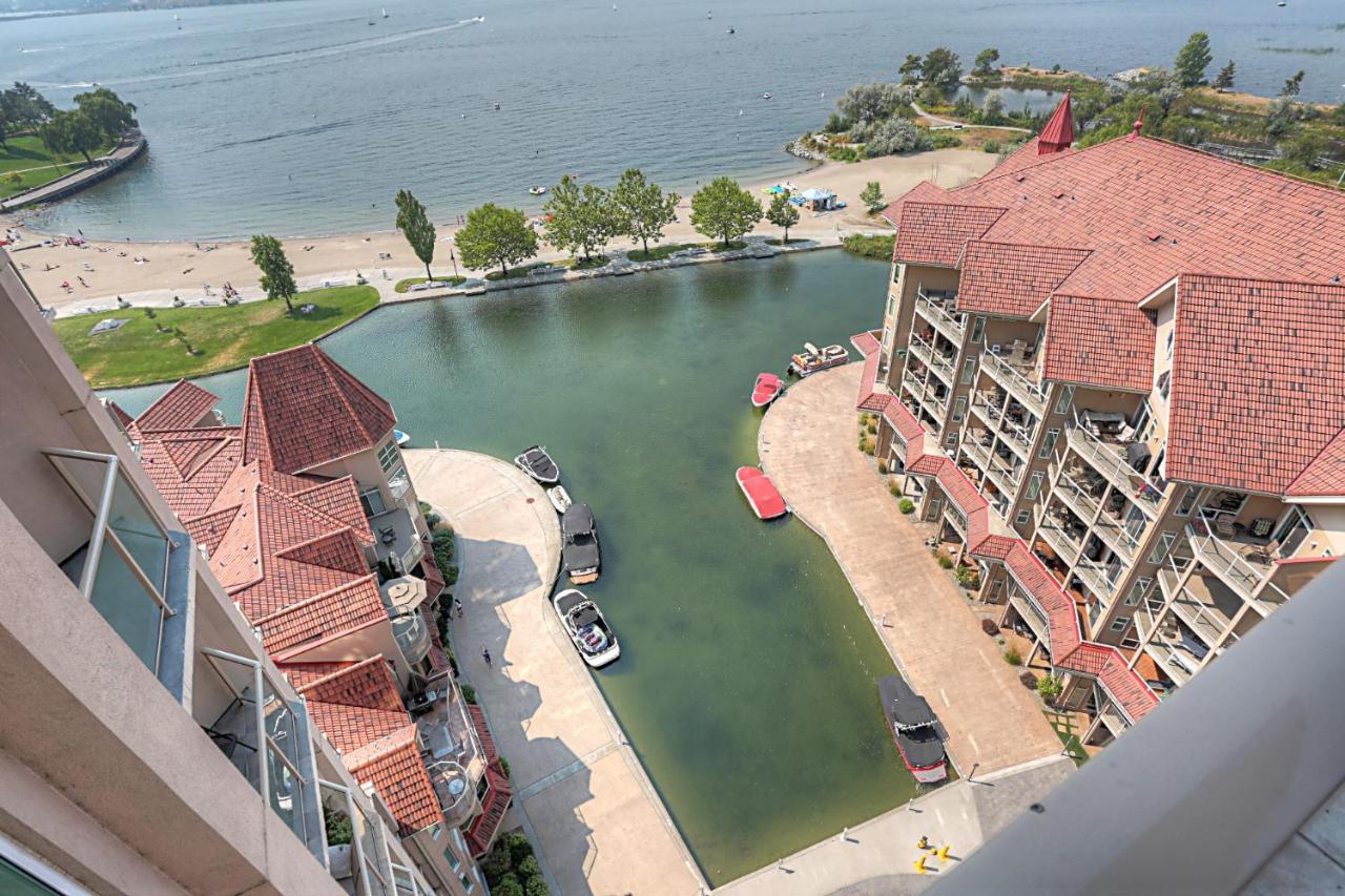 Sunset Waterfront Resort By Kelownacondorentals Extérieur photo