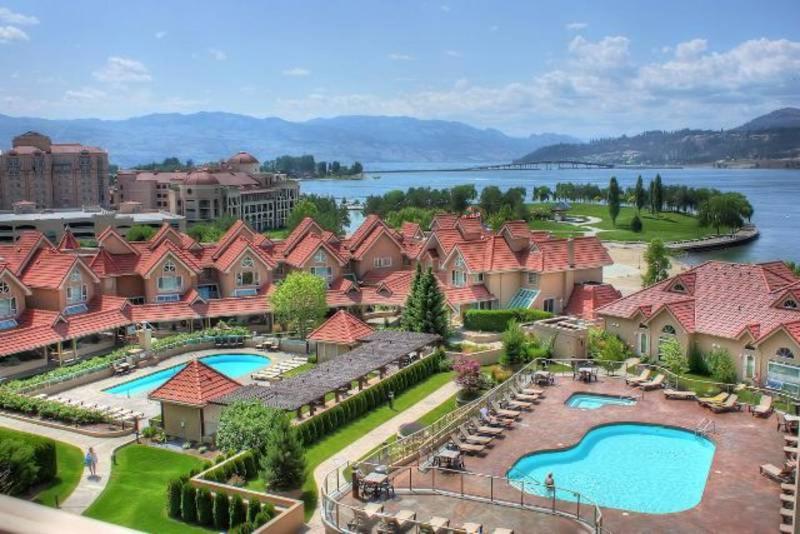 Sunset Waterfront Resort By Kelownacondorentals Extérieur photo